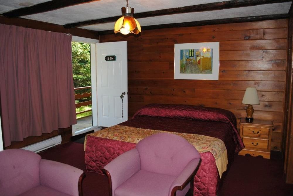 Auberge Alpine Inn Sainte-Adèle Exteriér fotografie
