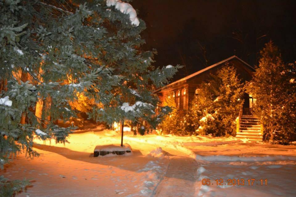 Auberge Alpine Inn Sainte-Adèle Exteriér fotografie